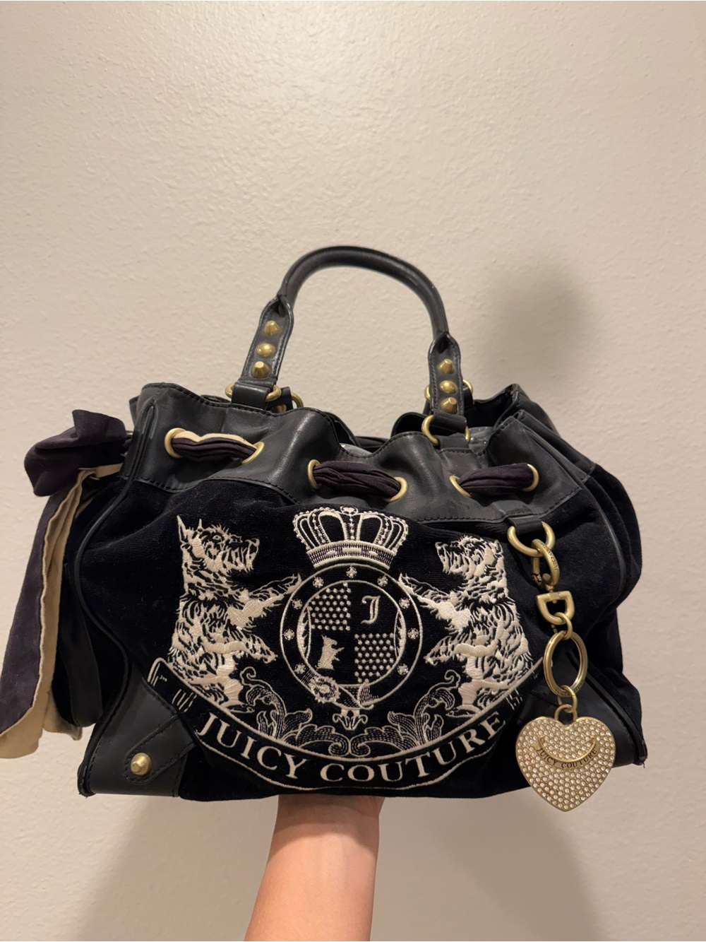 Juicy Couture Velour Daydreamer, Black